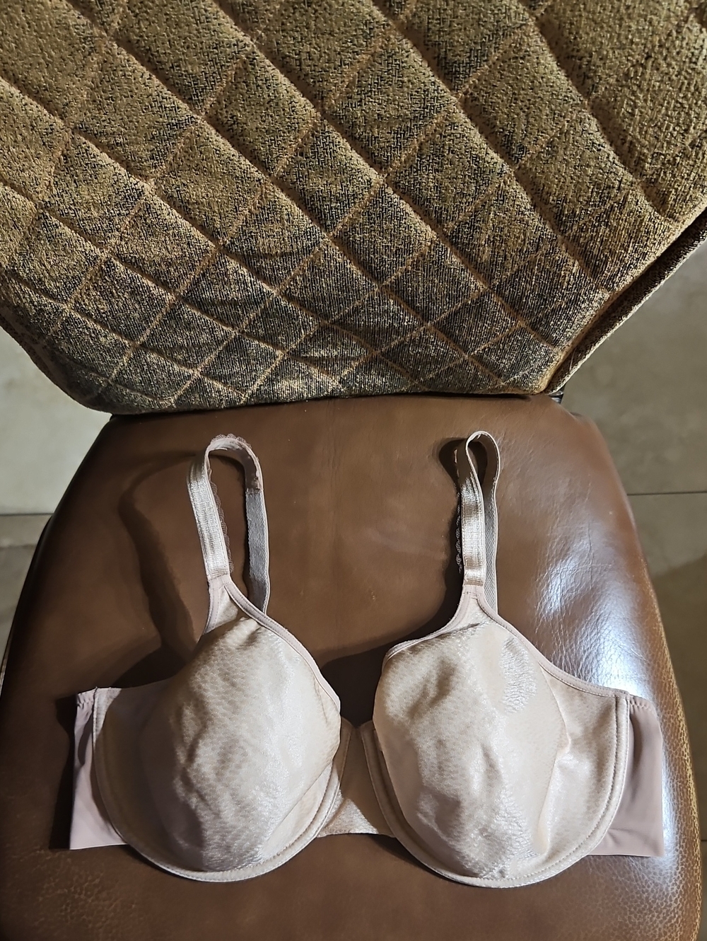 Chantelle Full Coverage T-Shirt Unlined Underwire Tan Lace Bra